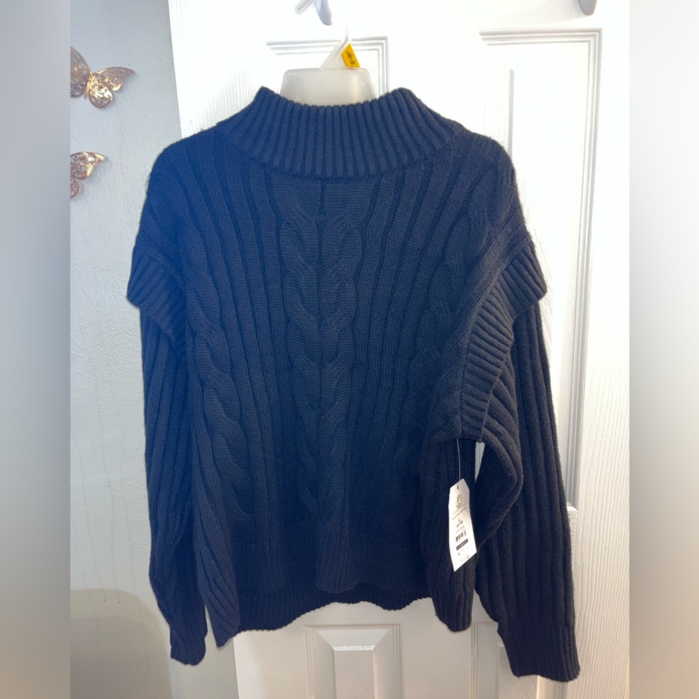 Black sweater size large 12/14